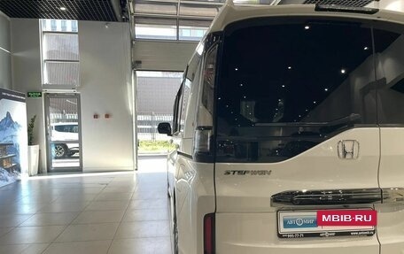 Honda Stepwgn IV, 2019 год, 2 150 000 рублей, 8 фотография