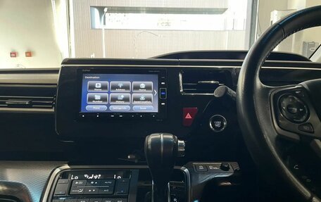 Honda Stepwgn IV, 2019 год, 2 150 000 рублей, 16 фотография