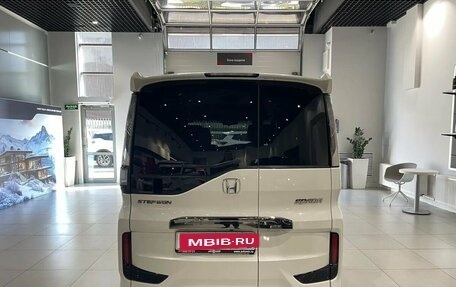 Honda Stepwgn IV, 2019 год, 2 150 000 рублей, 5 фотография