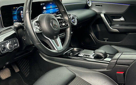 Mercedes-Benz A-Класс, 2019 год, 2 250 000 рублей, 9 фотография