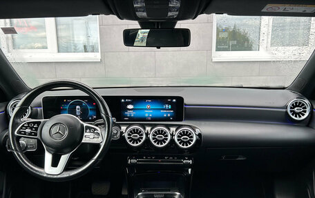 Mercedes-Benz A-Класс, 2019 год, 2 250 000 рублей, 15 фотография