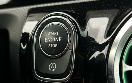 Mercedes-Benz A-Класс, 2019 год, 2 250 000 рублей, 25 фотография