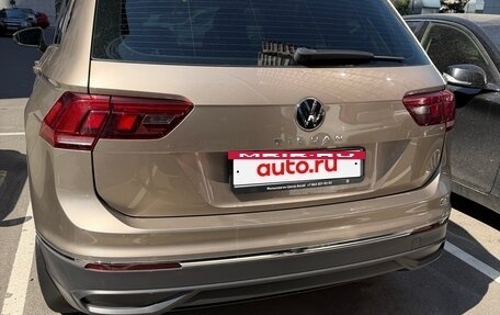 Volkswagen Tiguan II, 2020 год, 2 950 000 рублей, 2 фотография