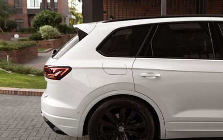 Volkswagen Touareg III, 2019 год, 6 150 000 рублей, 12 фотография