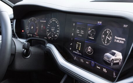 Volkswagen Touareg III, 2019 год, 6 150 000 рублей, 24 фотография