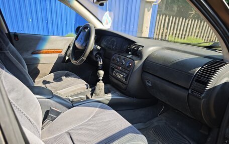 Opel Omega B, 1994 год, 135 000 рублей, 14 фотография