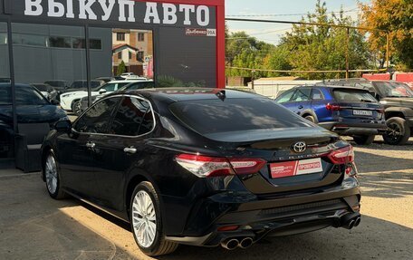 Toyota Camry, 2019 год, 2 600 000 рублей, 9 фотография