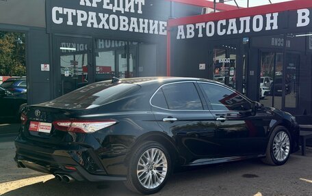 Toyota Camry, 2019 год, 2 600 000 рублей, 12 фотография