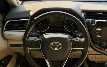Toyota Camry, 2019 год, 2 600 000 рублей, 14 фотография