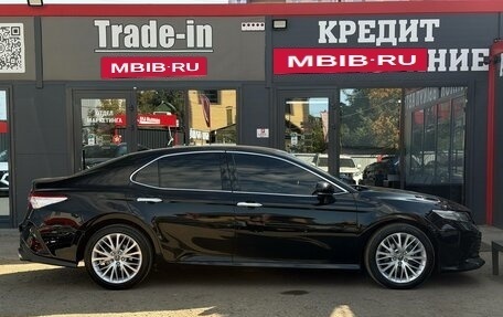 Toyota Camry, 2019 год, 2 600 000 рублей, 13 фотография