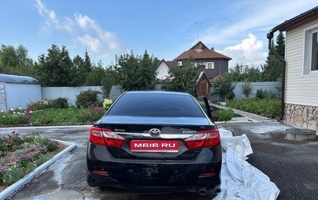 Toyota Camry, 2014 год, 700 000 рублей, 1 фотография