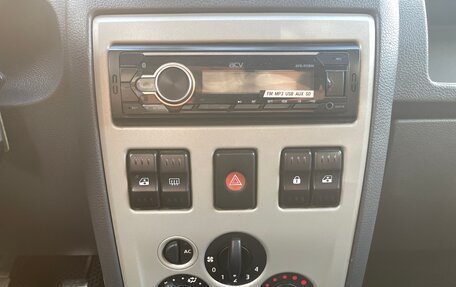 Renault Logan I, 2005 год, 260 000 рублей, 9 фотография
