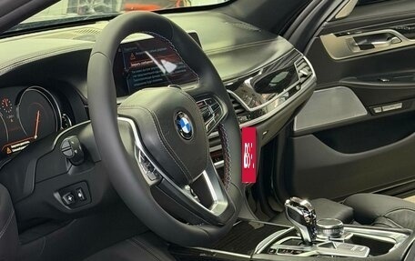 BMW 7 серия, 2015 год, 2 850 000 рублей, 16 фотография