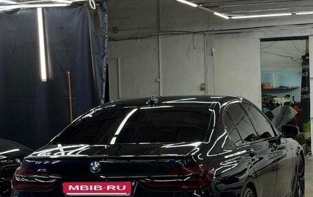 BMW 7 серия, 2015 год, 2 850 000 рублей, 12 фотография