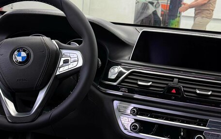 BMW 7 серия, 2015 год, 2 850 000 рублей, 28 фотография
