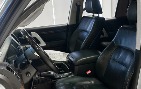 Toyota Land Cruiser 200, 2014 год, 3 490 000 рублей, 10 фотография