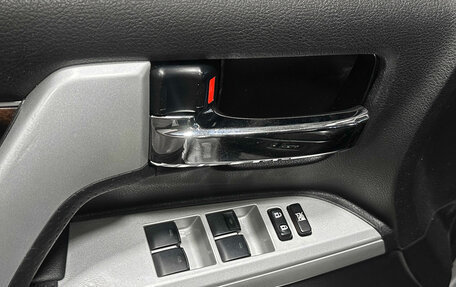 Toyota Land Cruiser 200, 2014 год, 3 490 000 рублей, 17 фотография