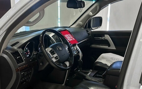Toyota Land Cruiser 200, 2014 год, 3 490 000 рублей, 9 фотография