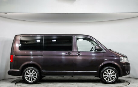Volkswagen Multivan T5, 2011 год, 2 278 000 рублей, 4 фотография