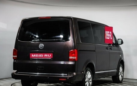 Volkswagen Multivan T5, 2011 год, 2 278 000 рублей, 5 фотография