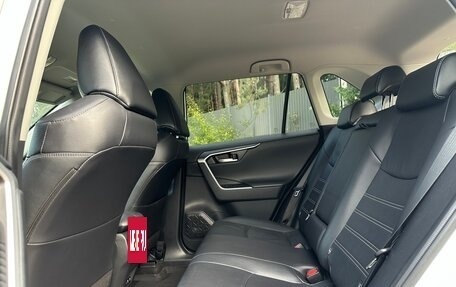 Toyota RAV4, 2022 год, 3 970 000 рублей, 7 фотография