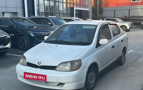 Toyota Platz, 2001 год, 396 000 рублей, 1 фотография