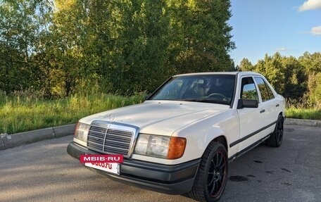 Mercedes-Benz W124, 1986 год, 420 000 рублей, 2 фотография