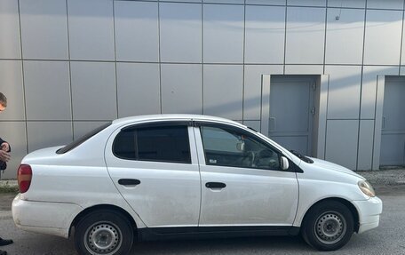 Toyota Platz, 2001 год, 396 000 рублей, 6 фотография