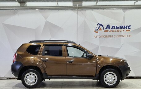 Renault Duster I рестайлинг, 2013 год, 920 000 рублей, 2 фотография