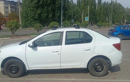 Renault Logan II, 2016 год, 400 000 рублей, 2 фотография