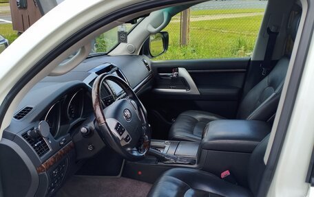 Toyota Land Cruiser 200, 2013 год, 3 887 698 рублей, 5 фотография