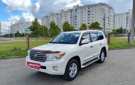 Toyota Land Cruiser 200, 2013 год, 3 887 698 рублей, 6 фотография