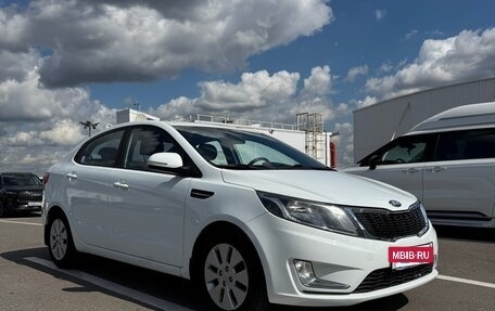 KIA Rio III рестайлинг, 2014 год, 1 085 000 рублей, 2 фотография
