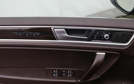 Volkswagen Touareg III, 2015 год, 2 850 000 рублей, 11 фотография