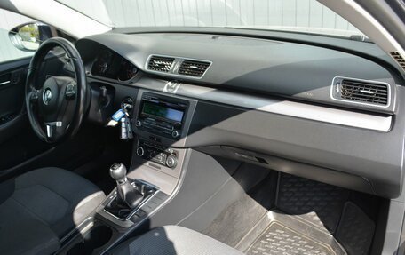 Volkswagen Passat B7, 2011 год, 949 999 рублей, 17 фотография