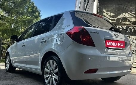 KIA cee'd I рестайлинг, 2009 год, 850 000 рублей, 10 фотография