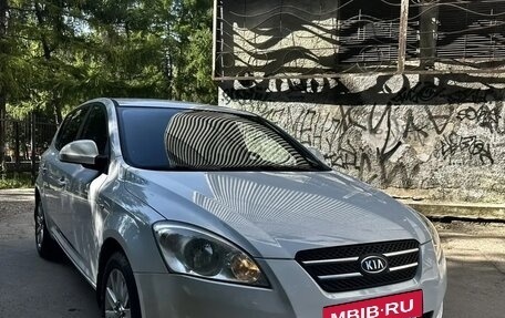 KIA cee'd I рестайлинг, 2009 год, 850 000 рублей, 15 фотография