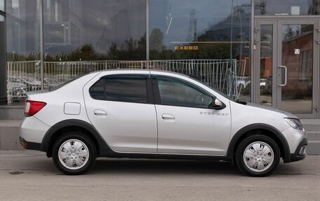 Renault Logan II, 2019 год, 950 000 рублей, 4 фотография