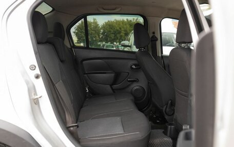 Renault Logan II, 2019 год, 950 000 рублей, 16 фотография