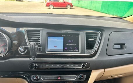 KIA Carnival III, 2019 год, 2 750 000 рублей, 10 фотография