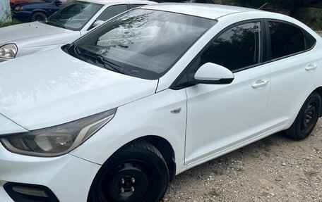 Hyundai Solaris II рестайлинг, 2018 год, 630 000 рублей, 10 фотография