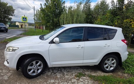 Toyota RAV4, 2011 год, 1 300 000 рублей, 2 фотография