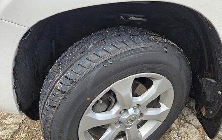 Toyota RAV4, 2011 год, 1 300 000 рублей, 13 фотография