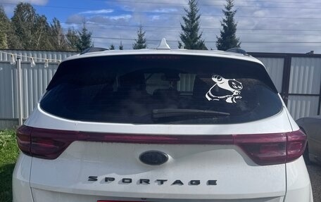 KIA Sportage IV рестайлинг, 2021 год, 2 400 000 рублей, 2 фотография
