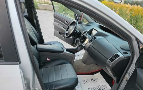 Toyota Prius, 2006 год, 570 000 рублей, 9 фотография