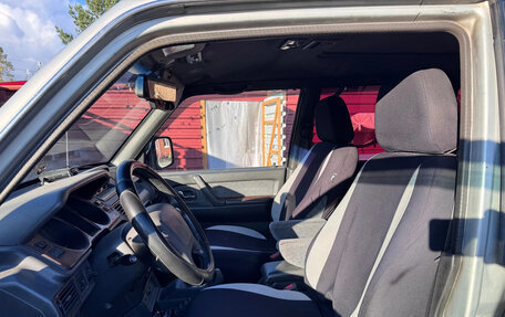 Mitsubishi Pajero III рестайлинг, 1995 год, 550 000 рублей, 3 фотография