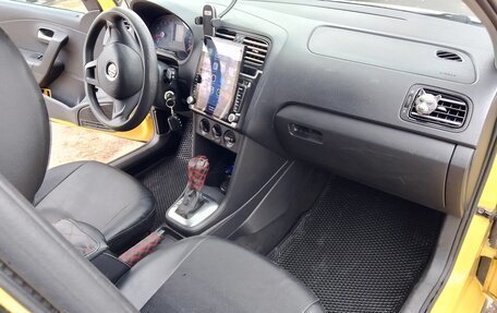 Volkswagen Polo VI (EU Market), 2018 год, 500 000 рублей, 7 фотография