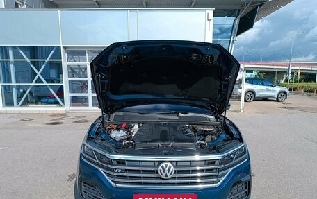 Volkswagen Touareg III, 2020 год, 5 300 000 рублей, 9 фотография