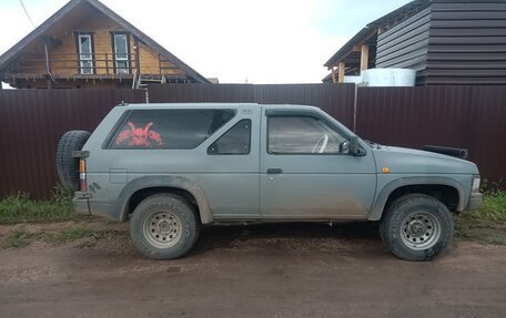Nissan Terrano II рестайлинг, 1993 год, 490 000 рублей, 5 фотография