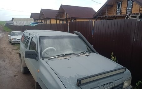 Nissan Terrano II рестайлинг, 1993 год, 490 000 рублей, 3 фотография